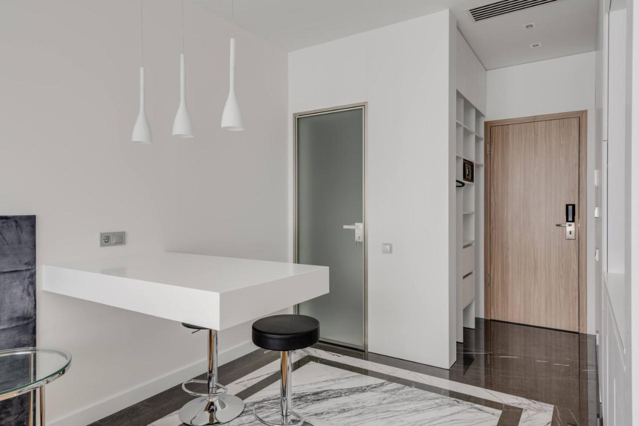 Basis Apartments - Adults Only Kiev Dış mekan fotoğraf